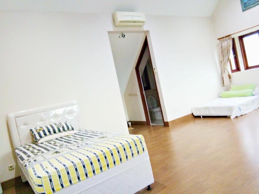 Villa Gathering Yuni Syahla Citaringgul エクステリア 写真