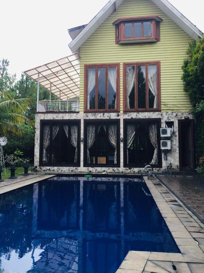 Villa Gathering Yuni Syahla Citaringgul エクステリア 写真