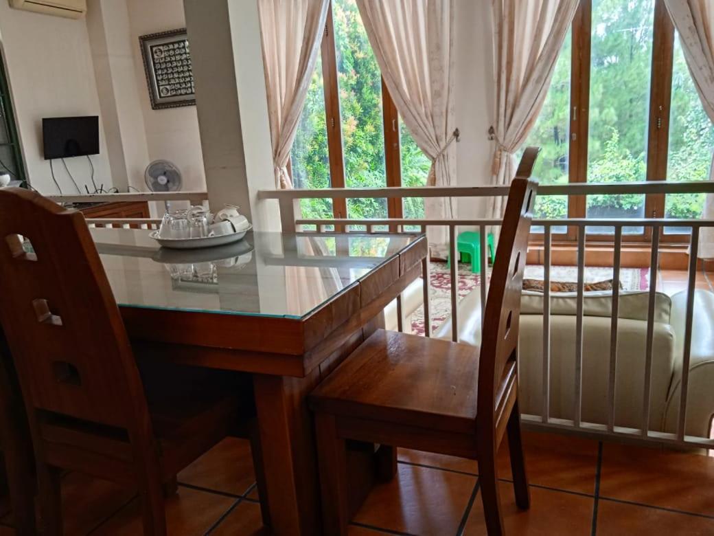 Villa Gathering Yuni Syahla Citaringgul エクステリア 写真