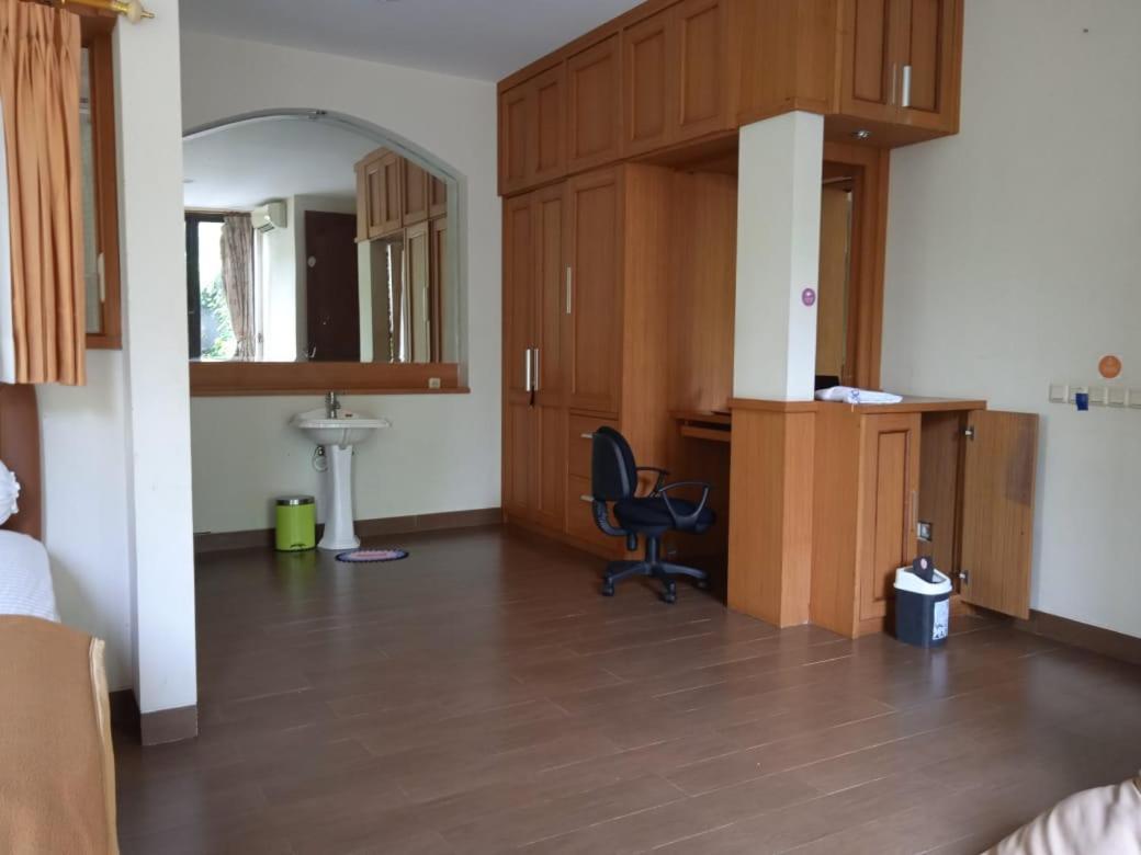 Villa Gathering Yuni Syahla Citaringgul エクステリア 写真